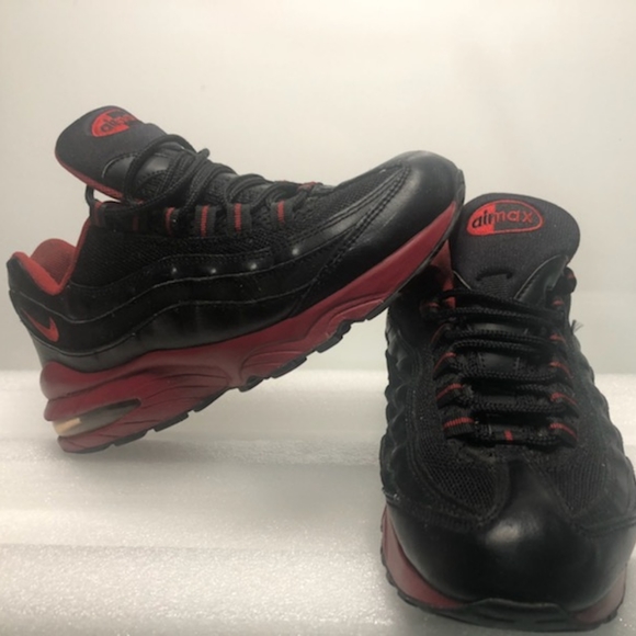 💎💎 Rare OG Airmax 95 👟 Hard To Find Colorway 🔴⚫ Size 6 Women•Gently Enjoyed - Picture 3 of 8